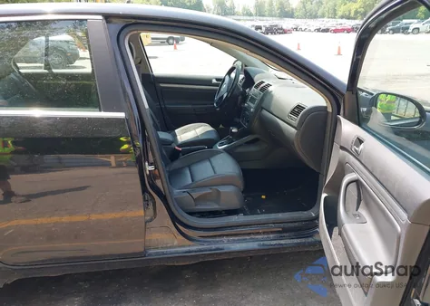 2008 Volkswagen Jetta Se/Sel z USA, uszkodzony, nr VIN 3VWRZ71K18M160304